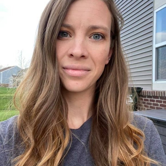 ๐ Ashley ๐๐ฏโโ๏ธ - Picture 2 of 4